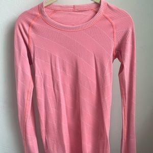 Lululemon long sleeve swiftly